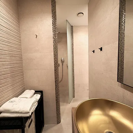 Beletage Rituals Premium With Private Jacuzzi And Pool -free Parking Adults Only *